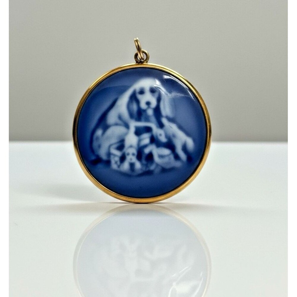 B&G Copenhagen Porcelain Mothers Day Pendant 1979 Dog & Puppies 1.5 Inch Denmark